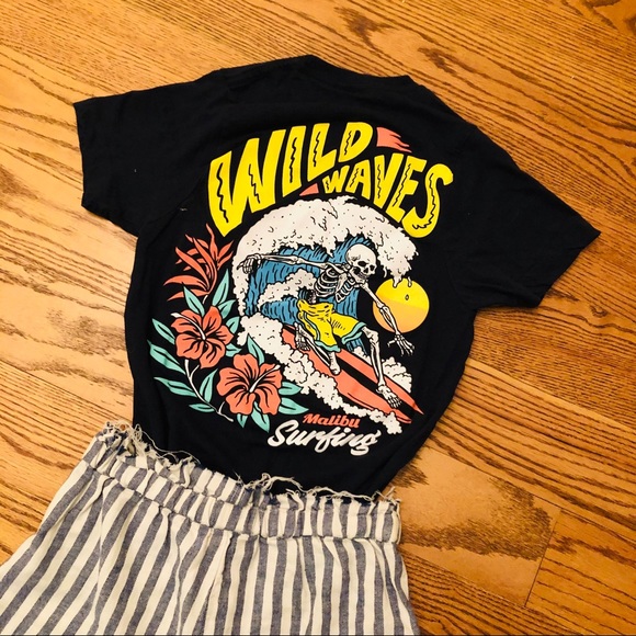 Graphic Tee - Picture 2 of 3